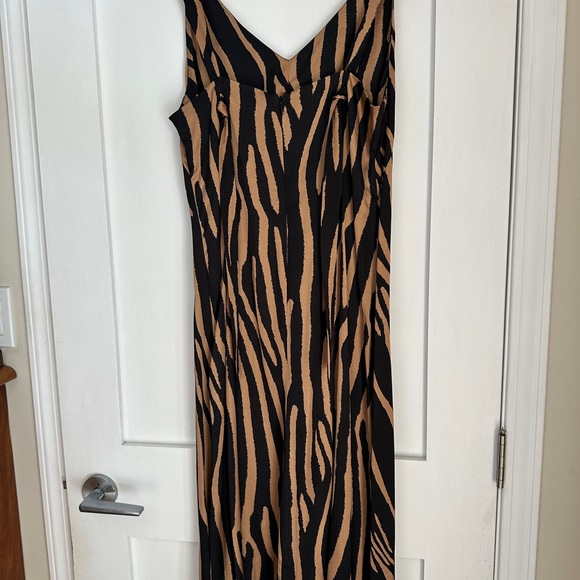 Veronika Maine Dress Size AUS 10 - Picture 3 of 12